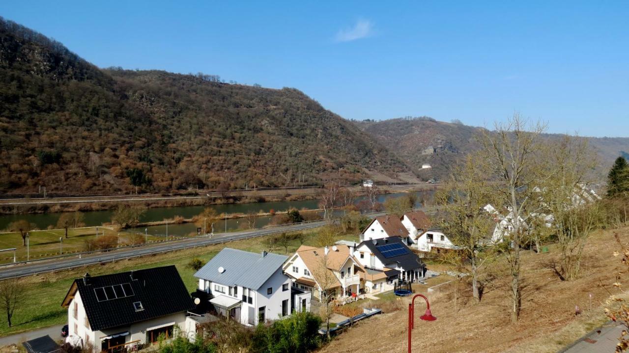 Schoene Aussicht Burgen  Buitenkant foto